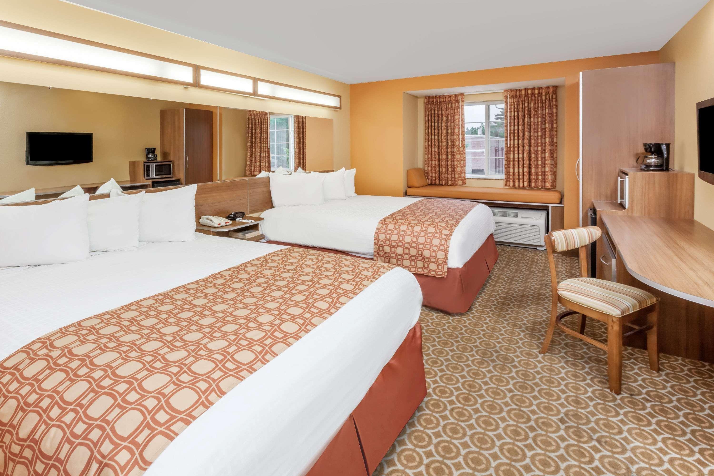 Microtel By Wyndham South Bend Notre Dame University Exterior photo