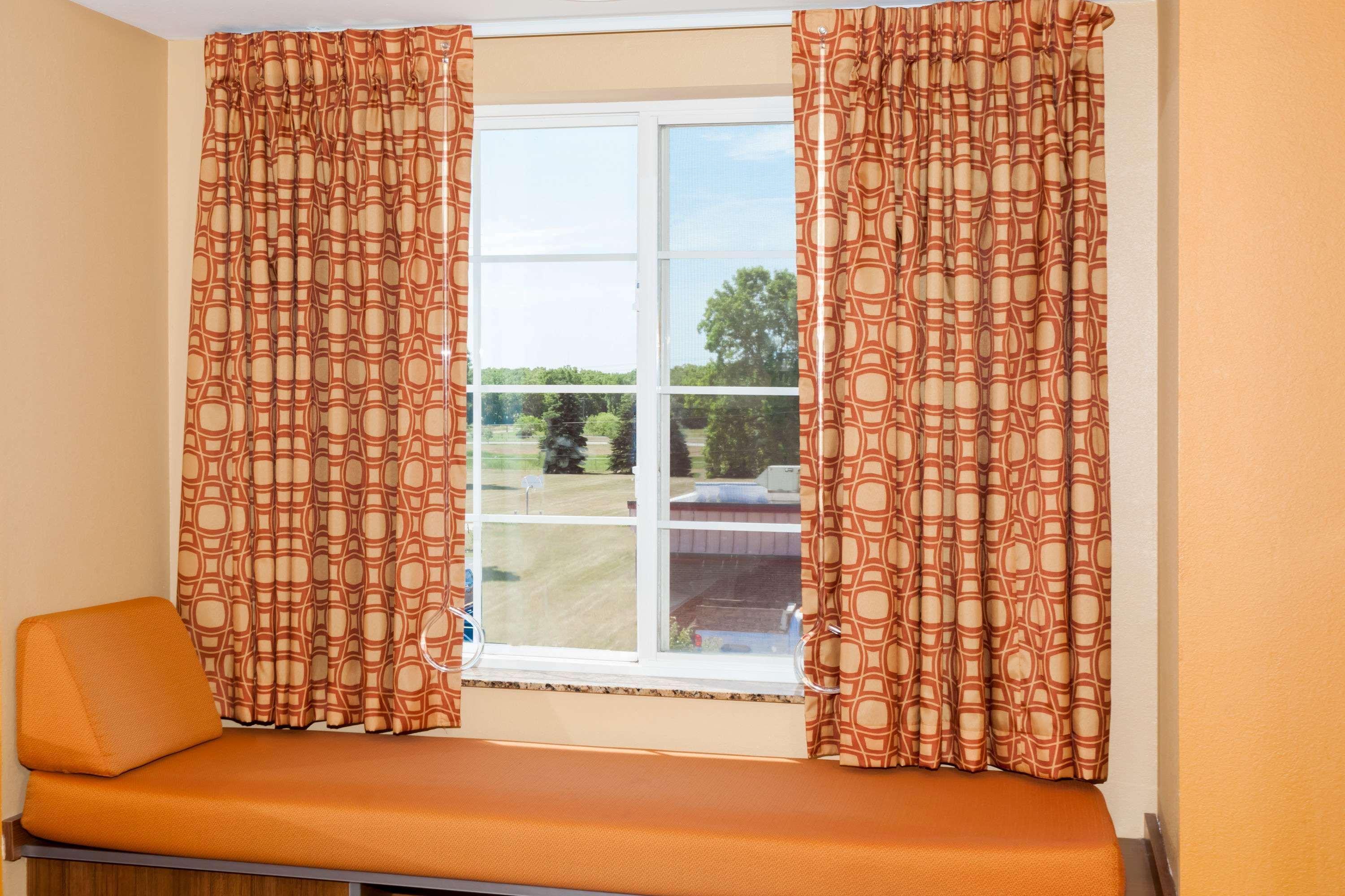 Microtel By Wyndham South Bend Notre Dame University Exterior photo